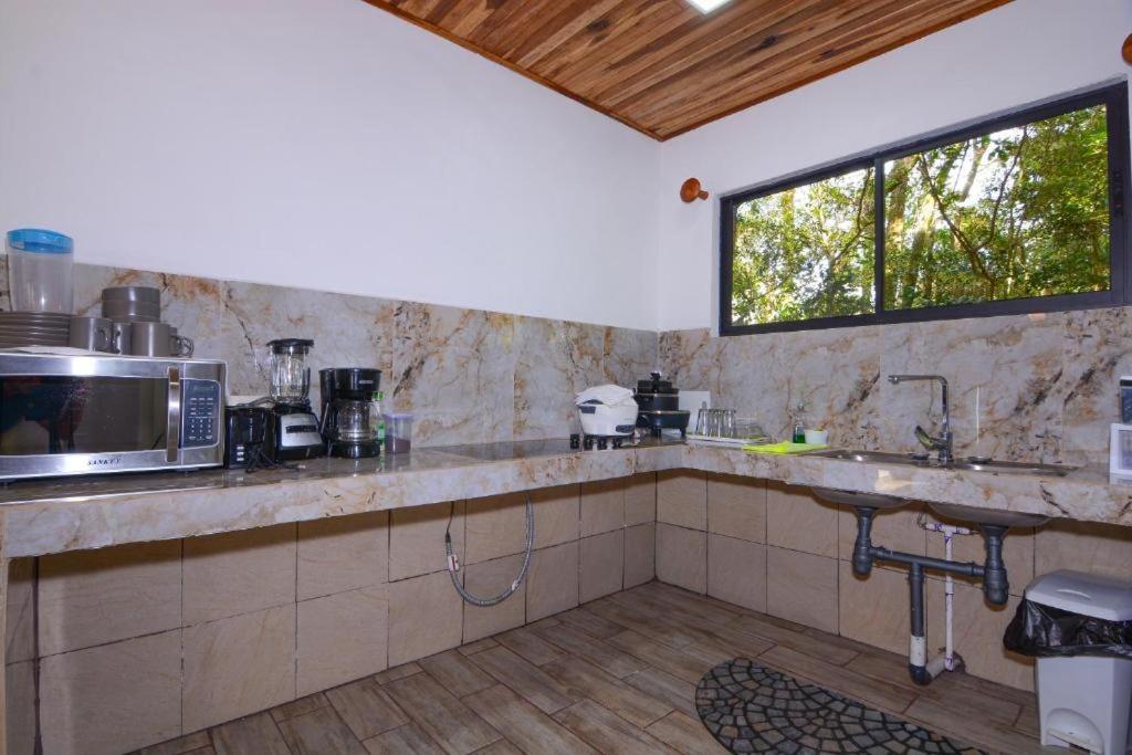 Cabanas Roca Verde Monteverde エクステリア 写真