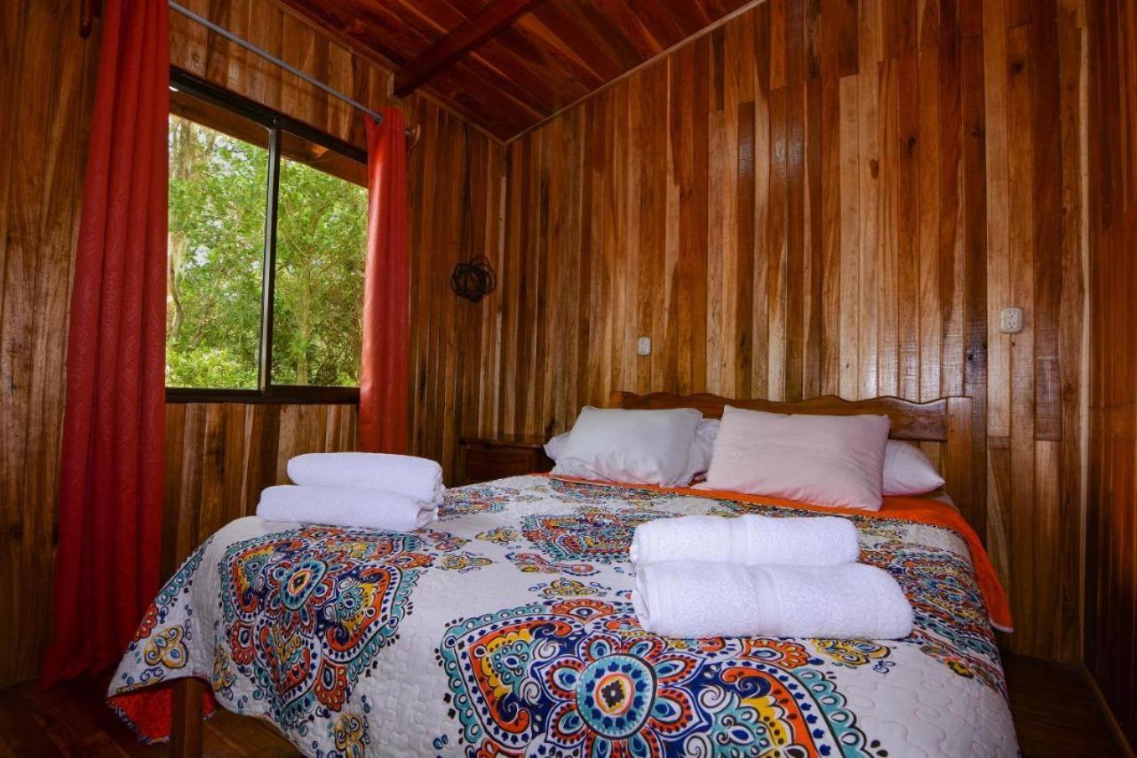 Cabanas Roca Verde Monteverde エクステリア 写真