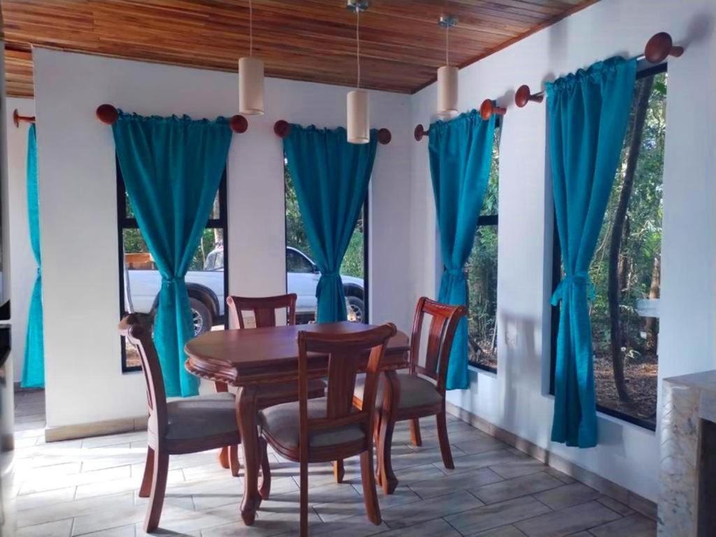 Cabanas Roca Verde Monteverde エクステリア 写真