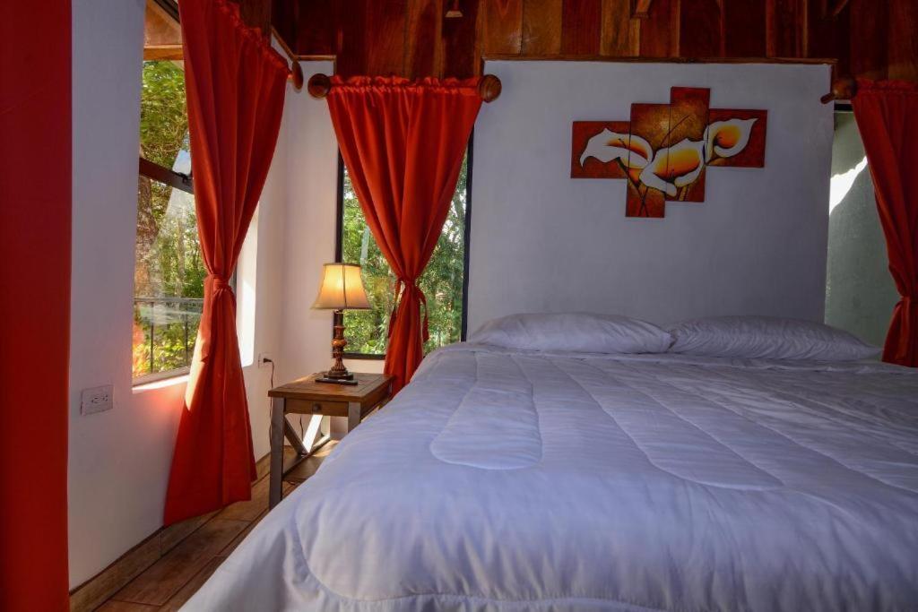 Cabanas Roca Verde Monteverde エクステリア 写真