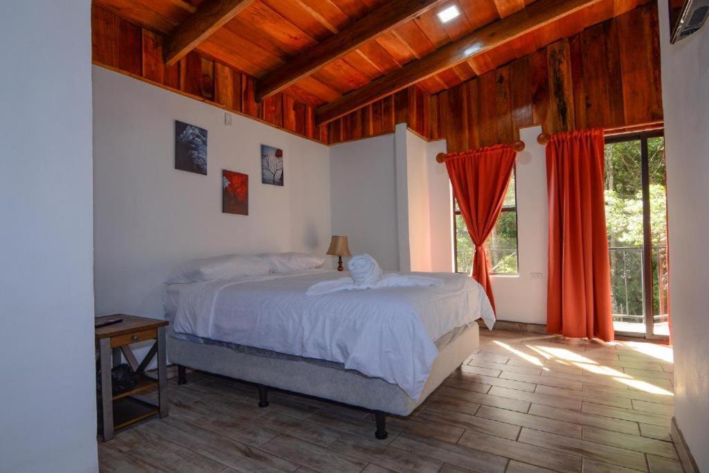Cabanas Roca Verde Monteverde エクステリア 写真