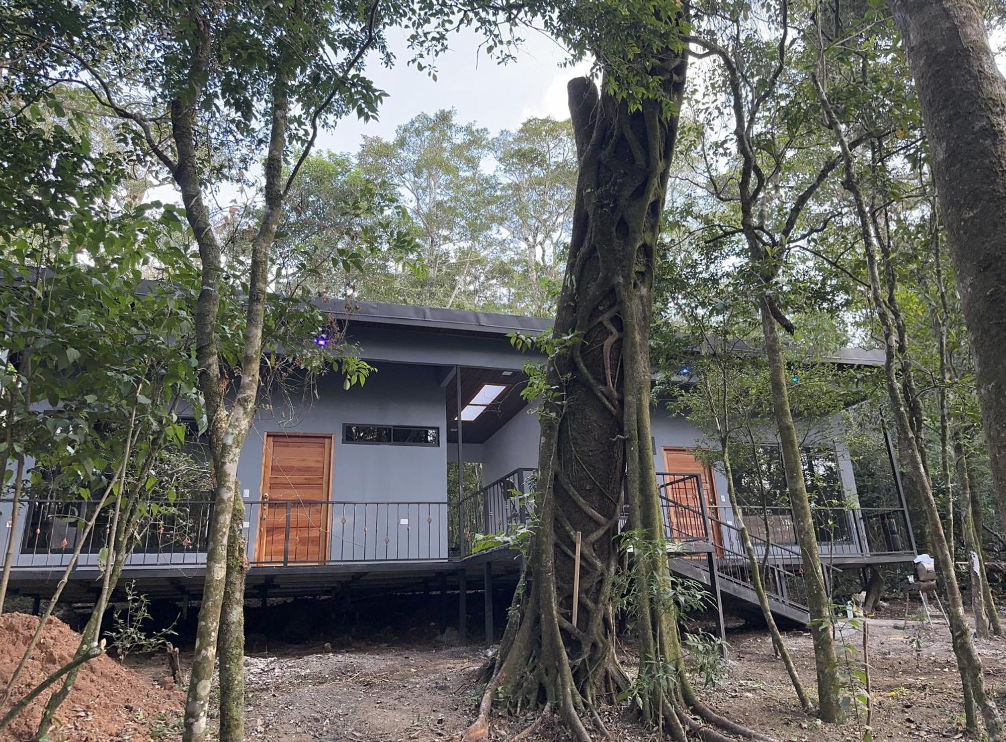 Cabanas Roca Verde Monteverde エクステリア 写真